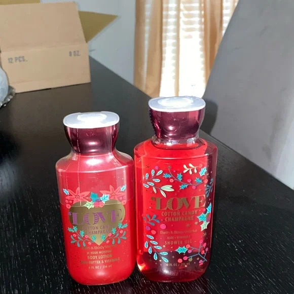 RARE SCENT!! Bath and Body works Cotton candy Champagne set. NEW - Picture 2 of 2
